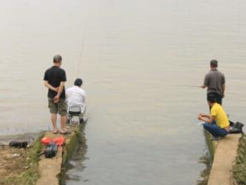 暴雨致江西江河水位暴涨 赣江南昌段水位创入汛新高”