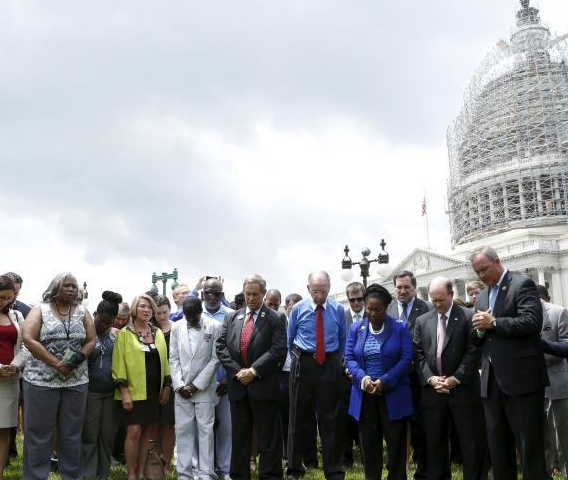 ����������ԱΪ���˽���ǹ����������Ĭ����