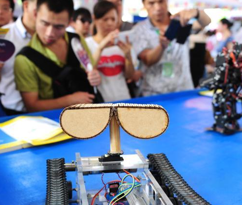 ȫ�򴴿�ϯ�����ڹ��ʴ����ܡ�