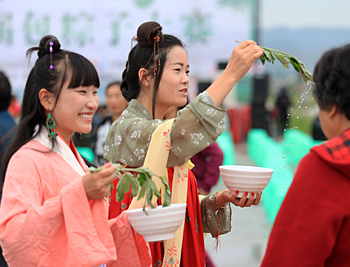 ������ͨ���ڴ����������� ӭ�Ӷ���ڡ�