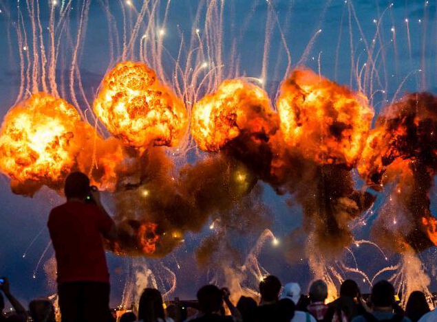 �������Ǻ�չ���� ��������������Ƭ��