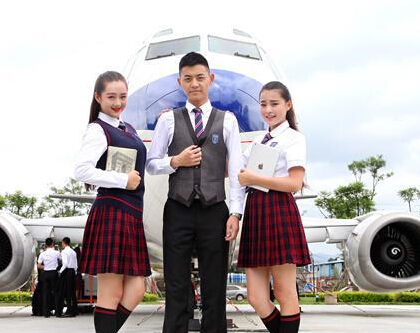 �Ĵ�һѧУ�������ʷ�У�� �����й�����У����