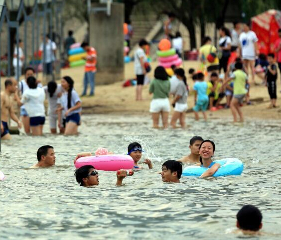 ����¯���ϲ��������ո��� ������ˮ�ӽ��䡰ԡ������