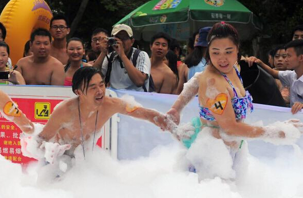 �人���ݡ�����ԡ��ս�� ��Ů�����ⲫ��