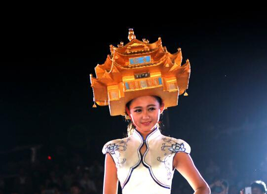 ��װ��Ů��š������ӡ���T̨ ���ݲ������ġ�