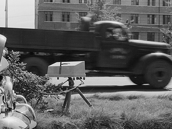 ��Ӣ����Ʒ������·��������