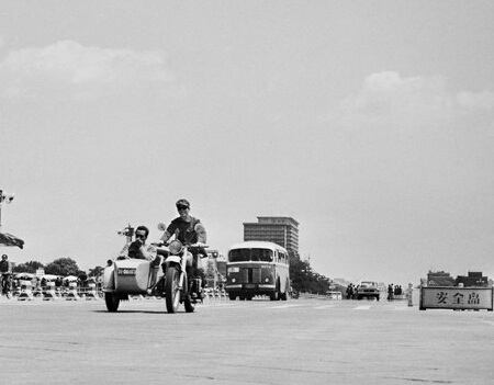 ��Ӣ����Ʒ������·��������