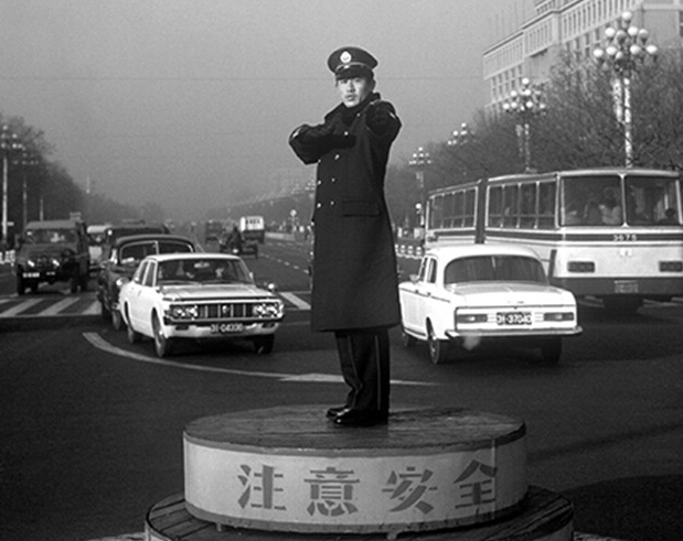 ��Ӣ����Ʒ������·��������