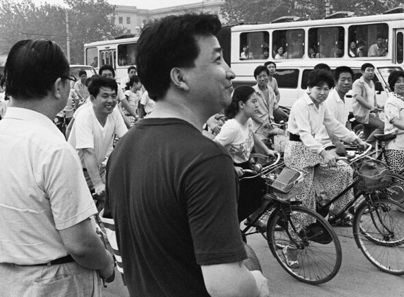 ��Ӣ����Ʒ������·��������