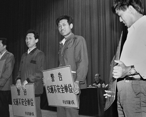 ��Ӣ����Ʒ������