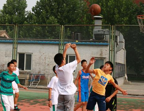 �廪�����ϵ�ѧУ�׽�����Ӫ�γ̿��Ρ�