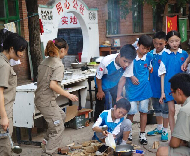 ���ӵܱ����μ�����Ӫ��