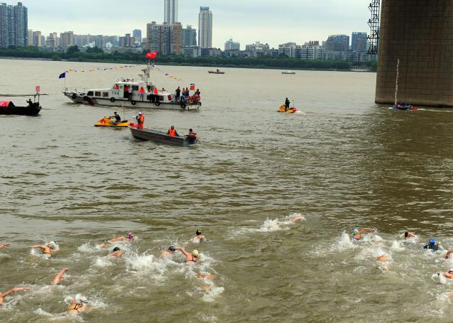 �й��人���ʶɽ��ھ��� ��Ӿ�����ߺ�ɳ�����