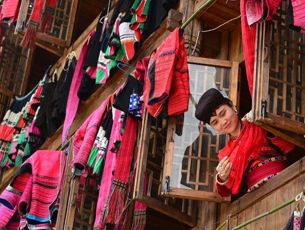 ����������կ������Ů��ʢװɹ�·���