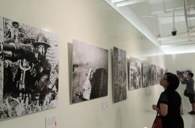 长沙举办抗战胜利70周年影展 再现抗战历史场景”