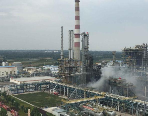 ��ʯ������ʯ����˾װ��й©�Ż� ����1��4�ˡ�