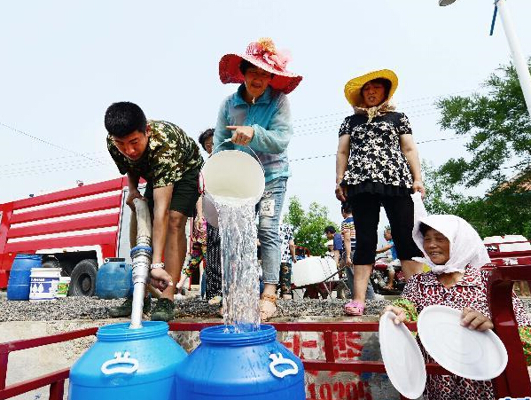 �������ظɺ�����������ˮ����ͷ��