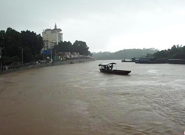 ���պ����¹����߾����ж��˳�����