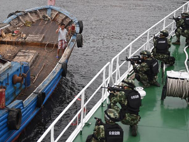 �����߷���չ���ϴ�ͻ������