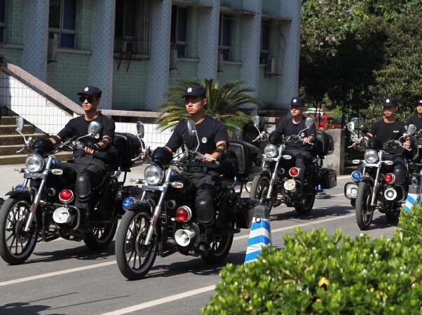 �����ؾ��ܶӸ����µ�ʵսѵ����