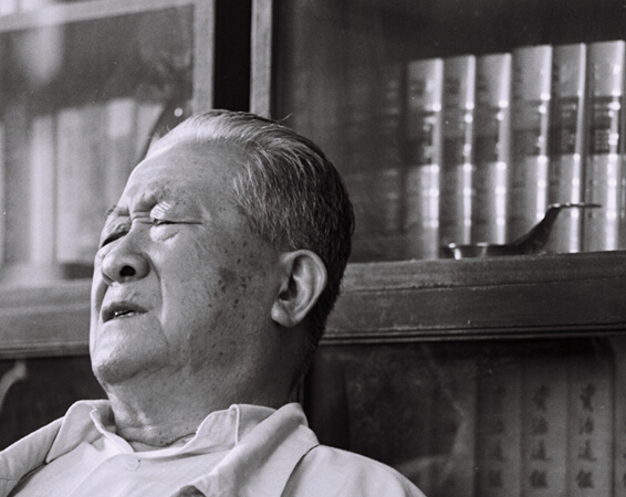 ��Ӣ����Ʒ���� ���