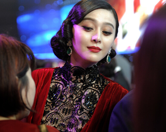 ��Ӣ����Ʒ����  ���