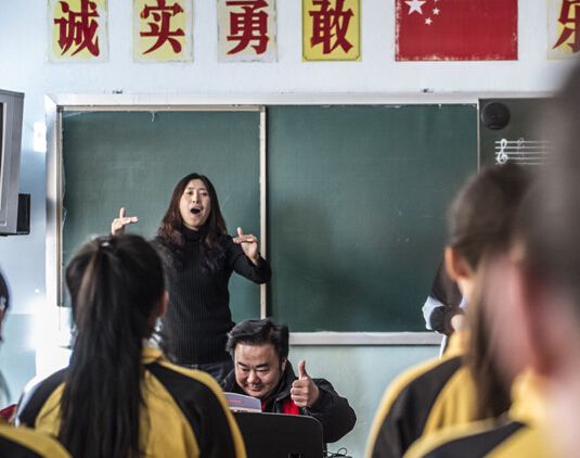 ��Ӣ����Ʒ���� ���