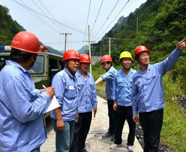 ����ɽ�廬�µ�����Ԯ����ҹս��