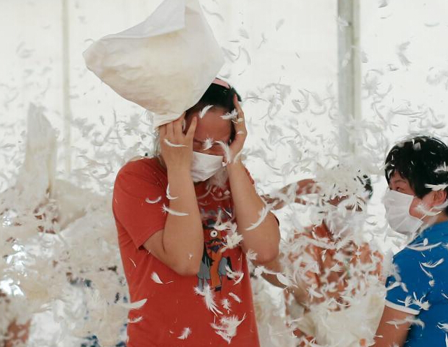 �Ͼ������ˡ���ͷ��ս����񿪴�