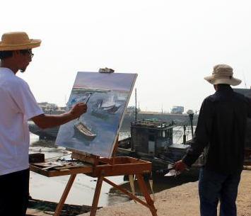 威海南海新区迎来油画家写生团”
