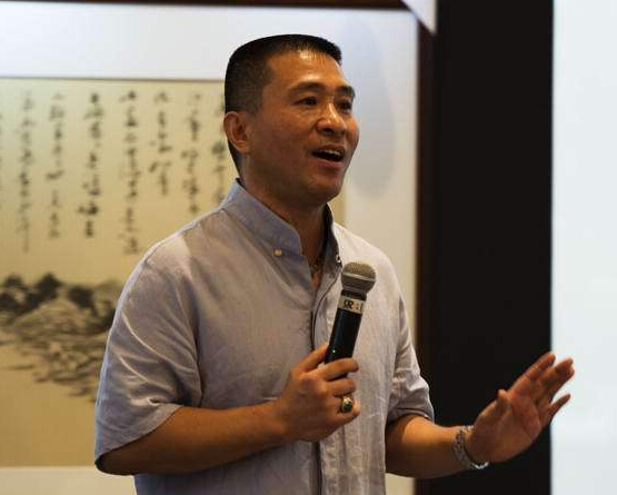 ̫�׹�ѧ�黭Ժ�ں��ݾٰ��ѧ�������黭չ��