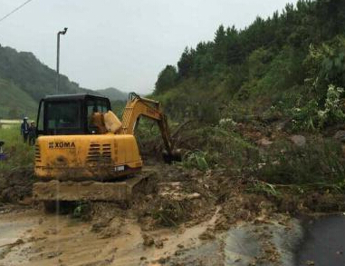 ����ʡ��205�ߴ�ɳ�������·��ɽ�廬���½�ͨ�жϡ�