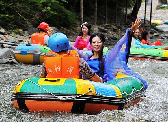 ����������Ů���·���Ư��Ϸˮ��