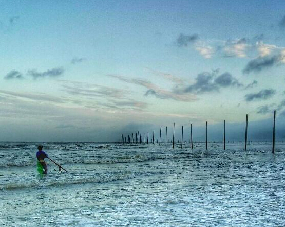 台风前的捕捞”