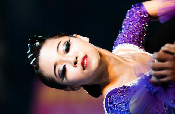 ȫ�������赸������ ������С����̨ͬ���衱