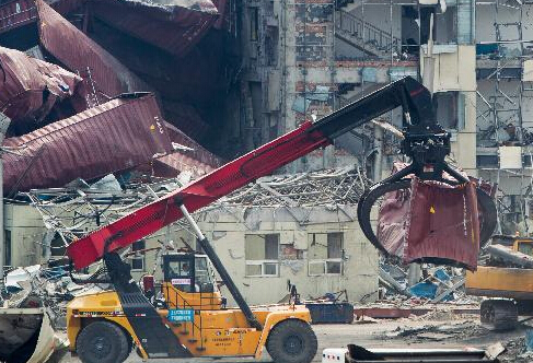 ���۱�ը�¹���������������135�� ���˹����Ȳ��ƽ���