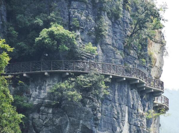 ����һ��������ȫ��ջ�� ɽ�����Ͽ�����