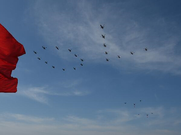 ���л��췽��ͨ���찲�Ź㳡��