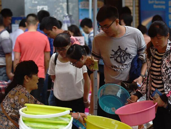 又到新生入学时”