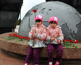 ס����˾Ԭѧ����Ӱ��Ʒ��ѡ��������Ӱʦ�۽�����˹������ �й��ձ��糤�����˹פ����ʹ���ͻ��ᡱ