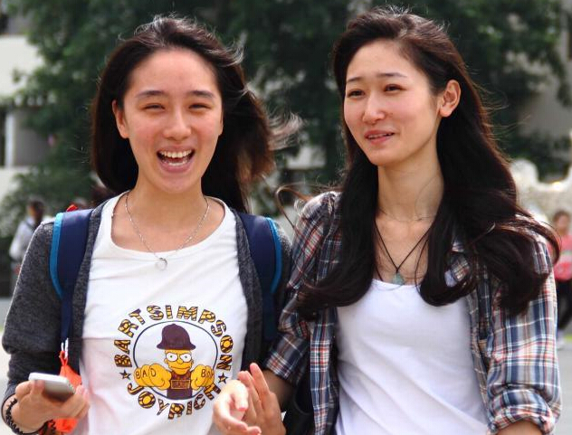 �Ͼ�����ѧԺ��Ů�������� �ഺ����Ц���绨��