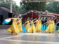 ٰ̨ܹ조ŮչɣйΡְ㳡չʾ