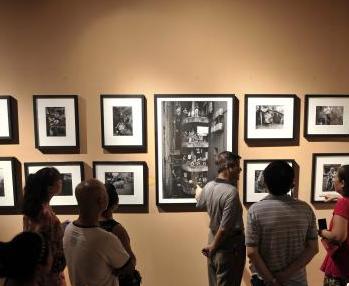 ���ټ���ʮ���ݡ�Ӱ��չ 300������Ƭ���������������Ǩ��