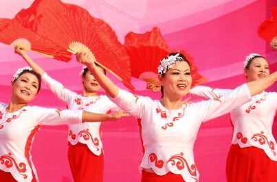 �Ͼ��������㳡�������