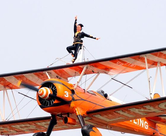 �������������ؼ�Ů�ɾ���֣�ݺ�չ��