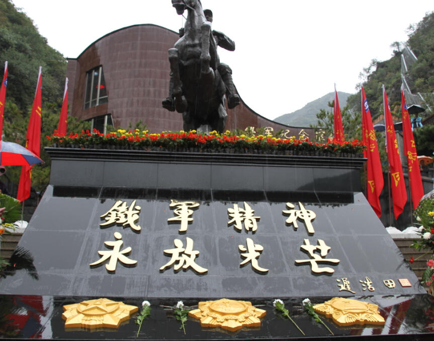 ���쿹��Ӣ������������̳��Ļ��ʽ�ھ����С�