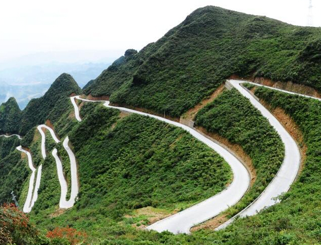 ������ɽ����ʵ�桰ɽ·ʮ���䡱��