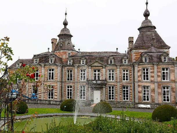 ��������ڲ�������Ī���ֳǱ���