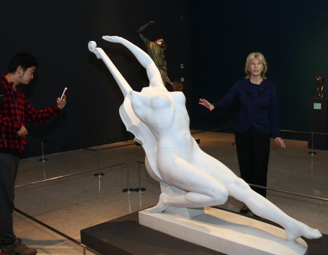 “安娜·高美雕塑艺术展”在中国国家博物馆举行”