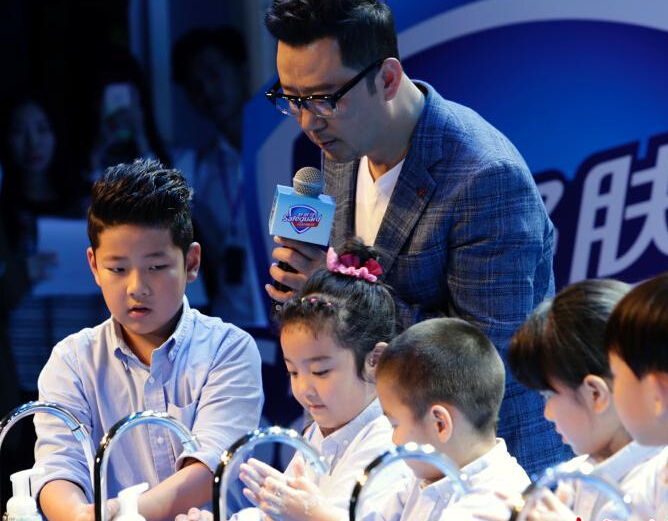 ���θ�������ȫ��ϴ���ջ��